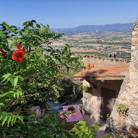 Villa Rurale Nei Pressi Castello Campello sul Clitunno Exterior photo