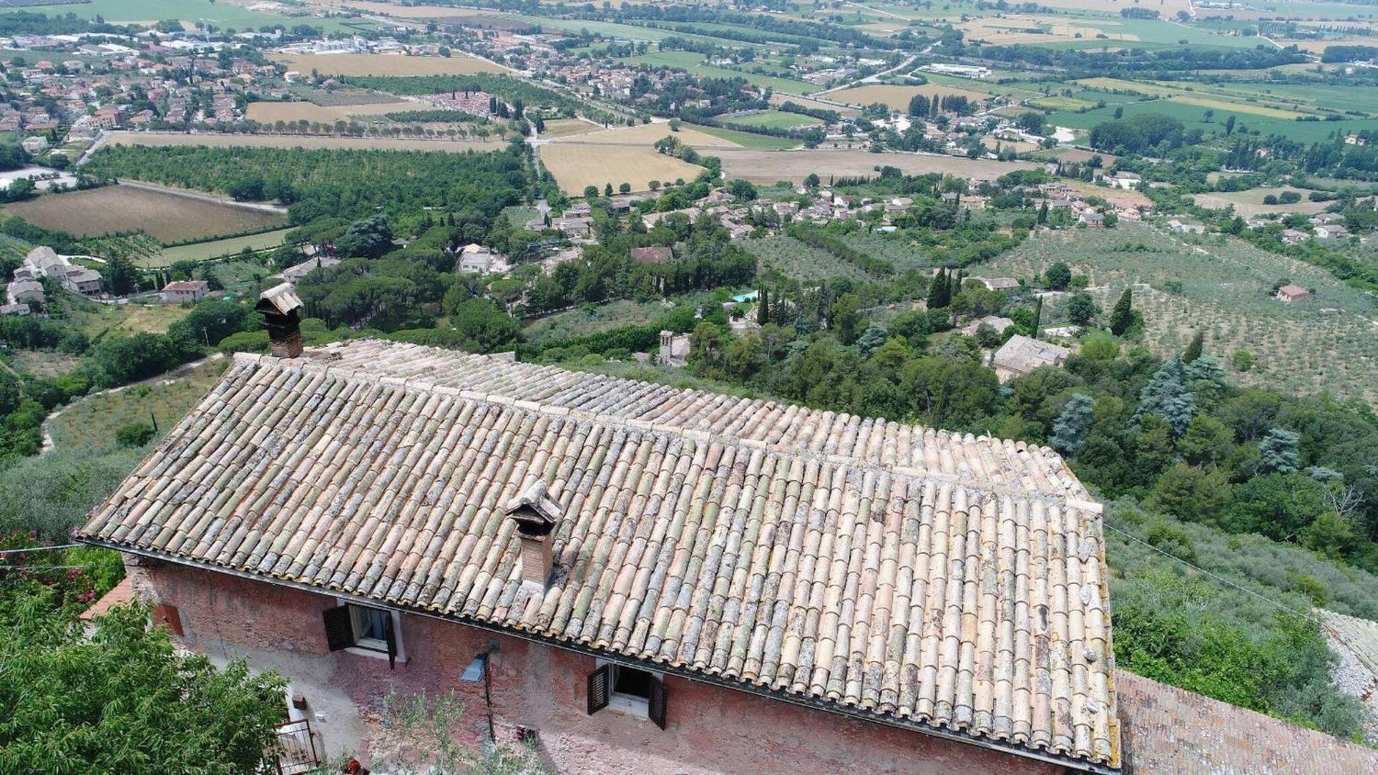 Villa Rurale Nei Pressi Castello Campello sul Clitunno Exterior photo