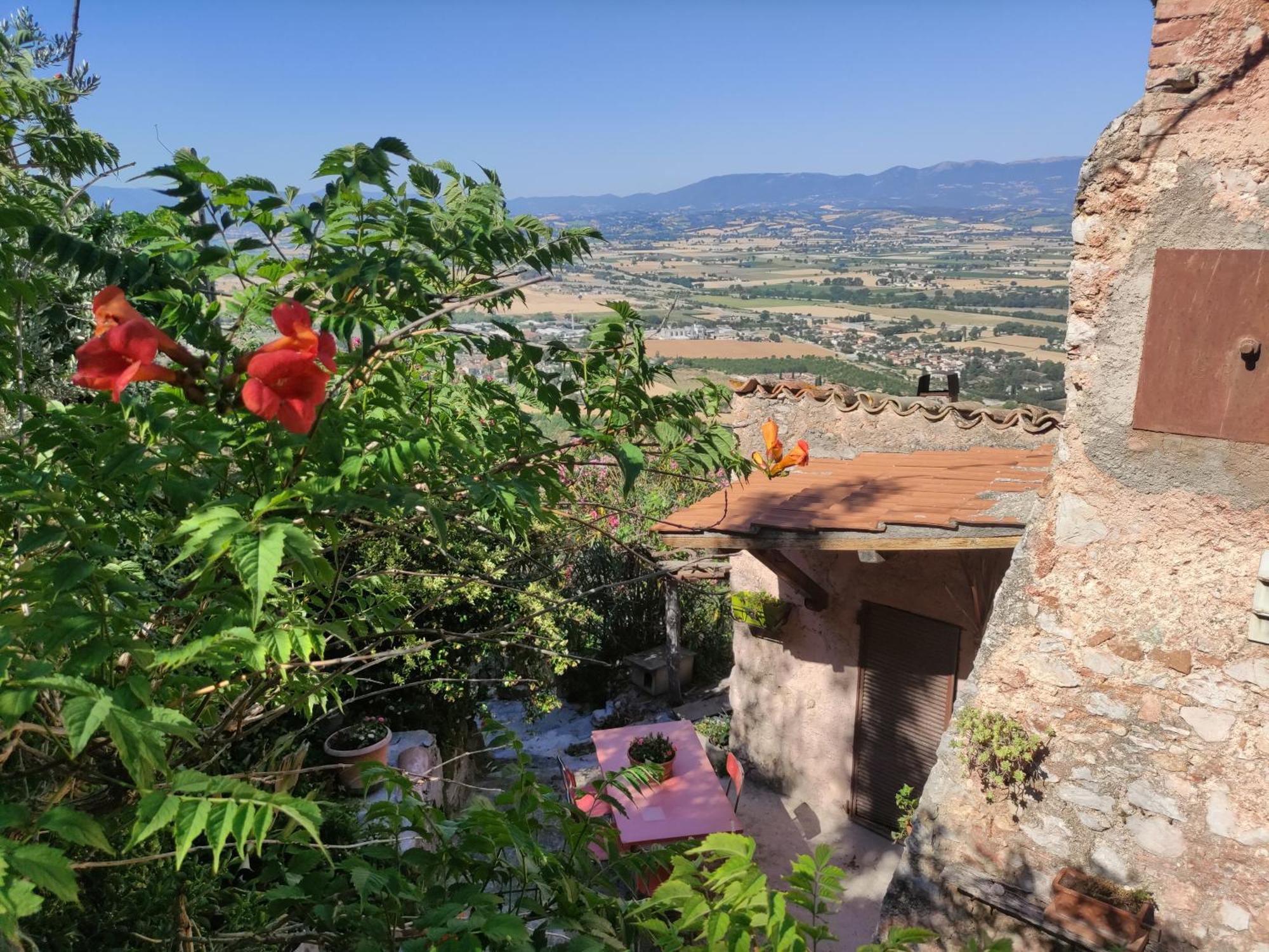 Villa Rurale Nei Pressi Castello Campello sul Clitunno Exterior photo